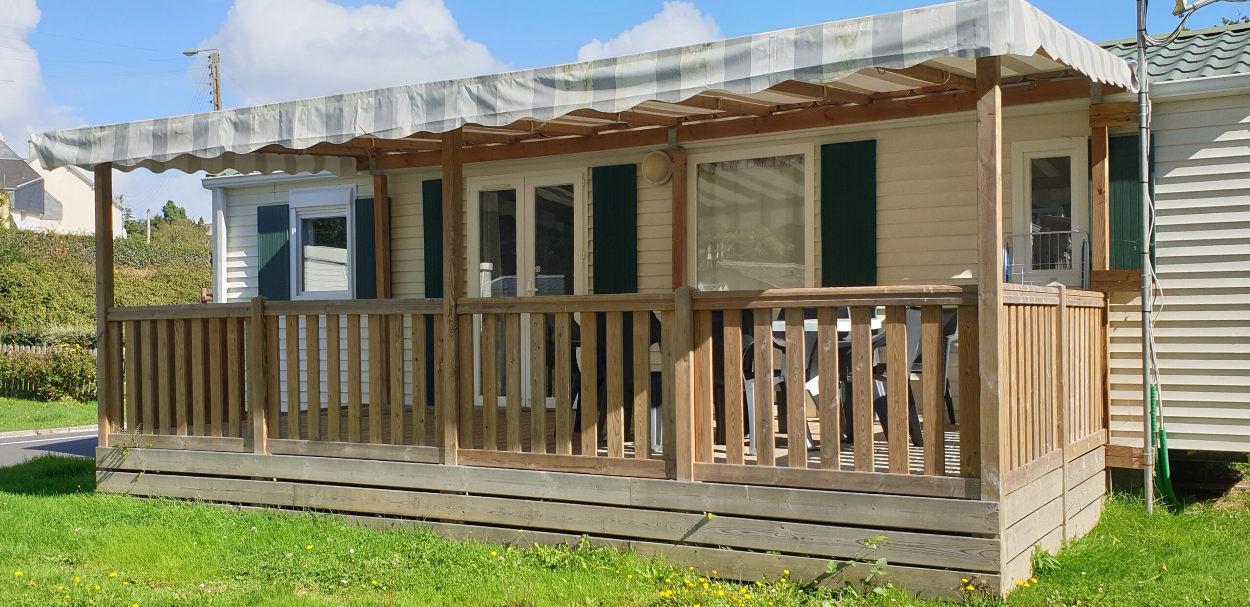Mobil-home CONFORT avec terrasse couverte