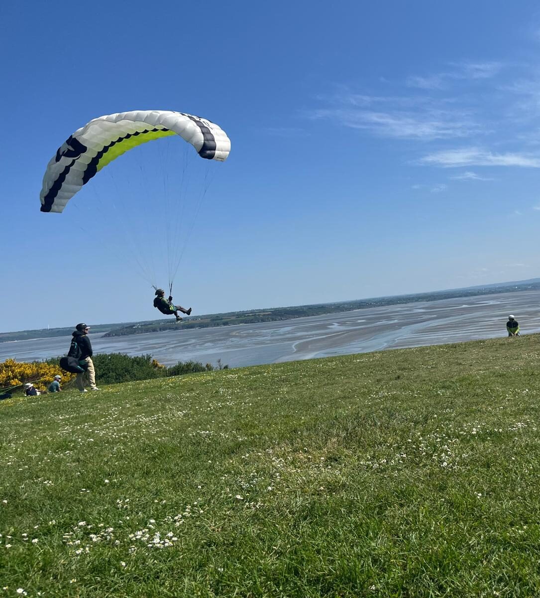 Paragliding at Pointe du Roselier